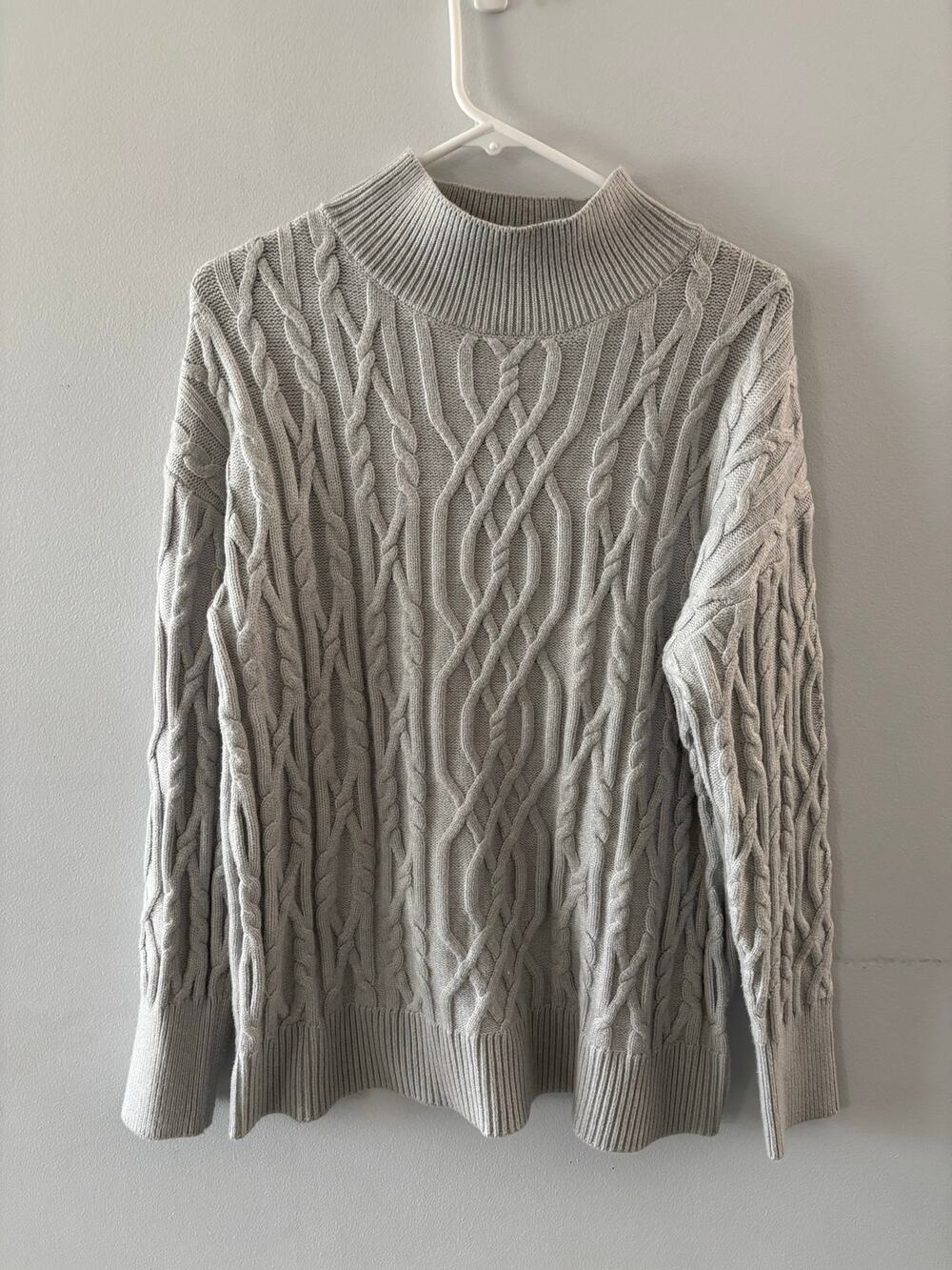 Tahari Womens Fisherman Sweater Large Gray Chunky Cable Knit Mock Neck Winter